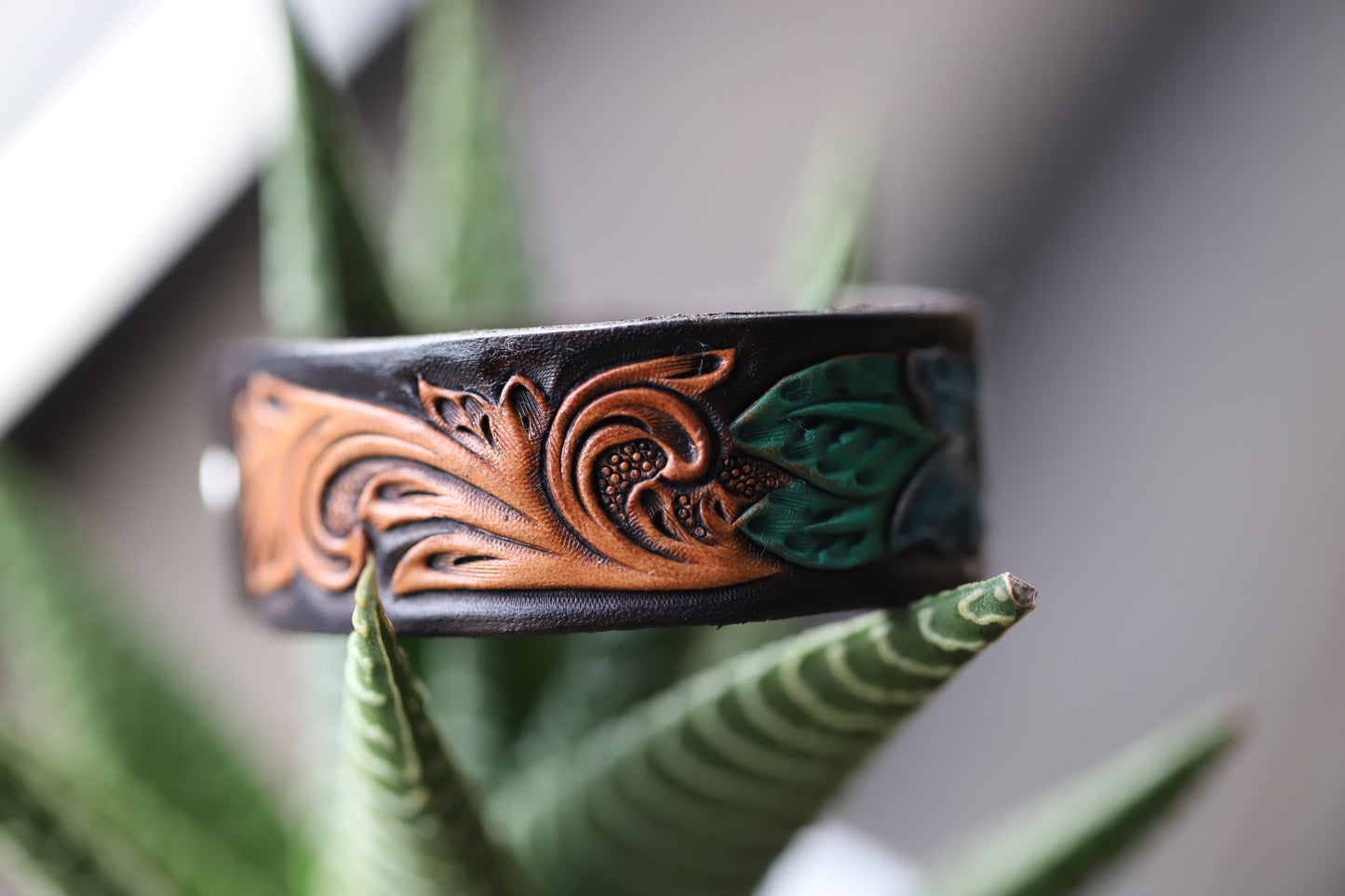 Reservable Blue Flower Leather Cuff Bracelet