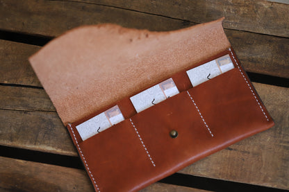 Raw Edge Essentials Clutch