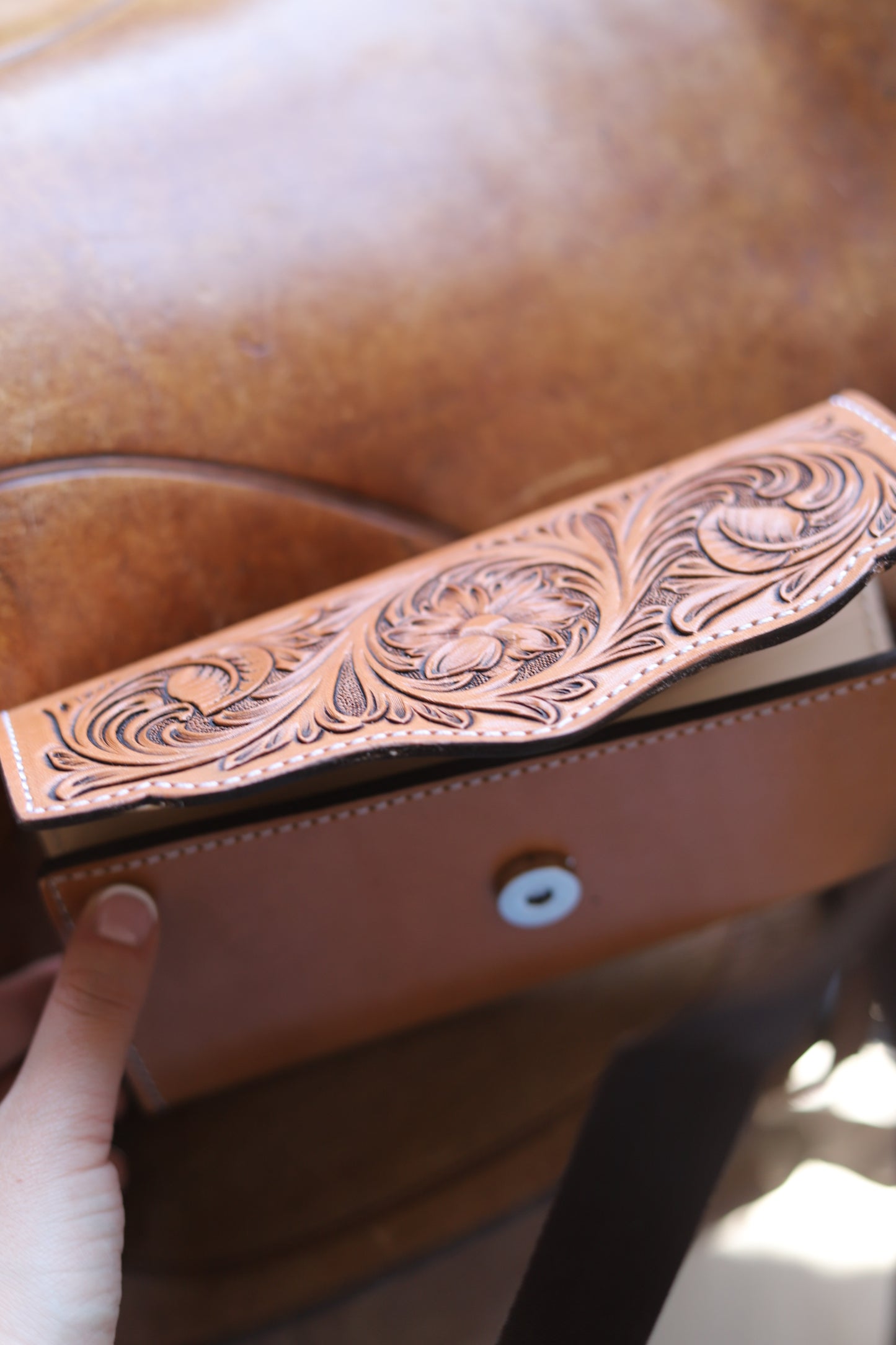 Light The Way-Tooled Clutch