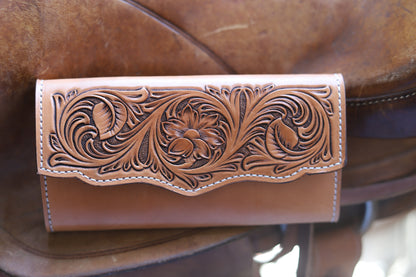 Light The Way-Tooled Clutch