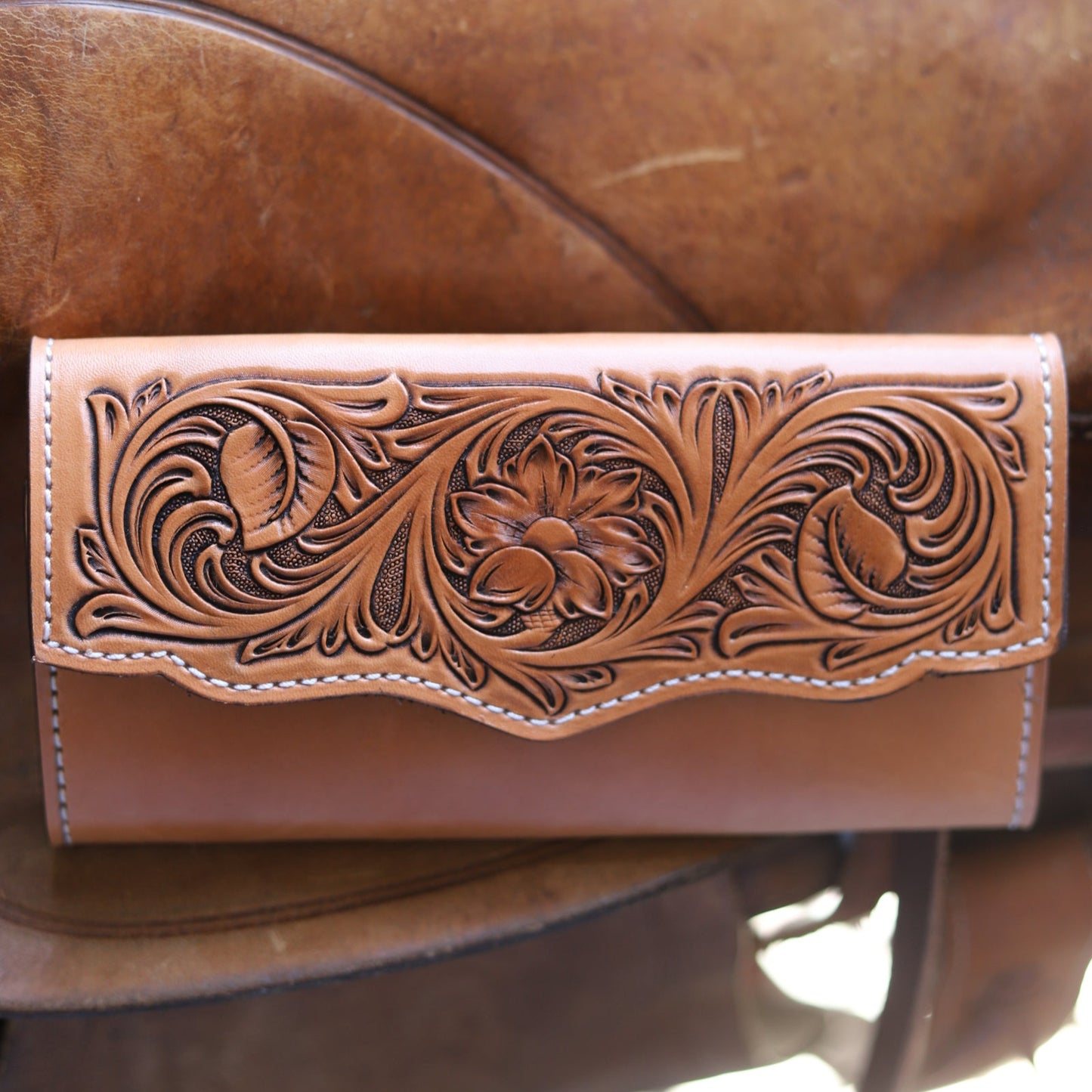 Light The Way-Tooled Clutch